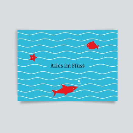 Bunte Illustration mit roten Fischen und Wellen auf blauem Hintergrund.